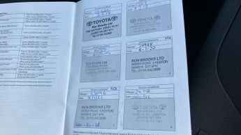 Toyota Auris 1.8 VVT-h Design CVT Euro 6 (s/s) 5dr