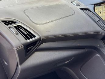 Ford Kuga 2.0 TDCi Vignale Powershift AWD Euro 6 (s/s) 5dr
