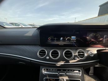 Mercedes-Benz E Class E 220 D AMG LINE PREMIUM AUTO