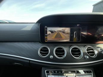 Mercedes-Benz E Class E 220 D AMG LINE PREMIUM AUTO