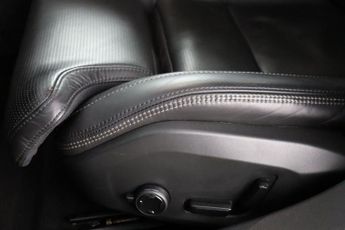 Volvo S60 2.0 B5 MHEV Inscription Auto Euro 6 (s/s) 4dr