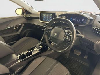 Peugeot E-2008 50kWh Allure Premium SUV 5dr Electric Auto (136 ps)