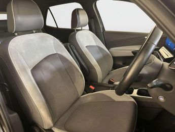 Volkswagen ID.3 Pure Performance 45kWh Style Hatchback 5dr Electric Auto (150 ps