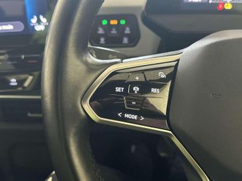 Volkswagen ID.3 Pure Performance 45kWh Style Hatchback 5dr Electric Auto (150 ps