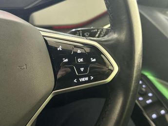 Volkswagen ID.3 Pure Performance 45kWh Style Hatchback 5dr Electric Auto (150 ps