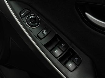 Hyundai i30 1.6 CRDi Blue Drive Premium Tourer DCT Euro 6 (s/s) 5dr