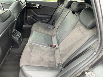 Audi A4 Avant 2.0 TFSI 40 Black Edition S Tronic Euro 6 (s/s) 5dr