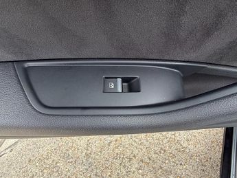 Audi A4 Avant 2.0 TFSI 40 Black Edition S Tronic Euro 6 (s/s) 5dr