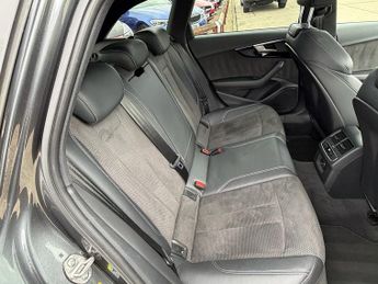 Audi A4 Avant 2.0 TFSI 40 Black Edition S Tronic Euro 6 (s/s) 5dr