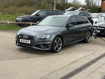 Audi A4 Avant 2.0 TFSI 40 Black Edition S Tronic Euro 6 (s/s) 5dr
