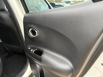 Nissan Juke 1.6 Tekna XTRON Euro 5 5dr
