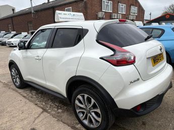 Nissan Juke 1.6 Tekna XTRON Euro 5 5dr