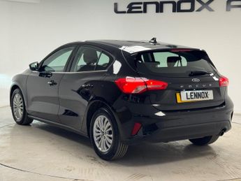 Ford Focus 1.0T EcoBoost MHEV Titanium DCT Euro 6 (s/s) 5dr