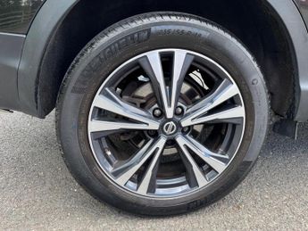 Nissan Qashqai 1.3 DIG-T N-Connecta DCT Auto Euro 6 (s/s) 5dr