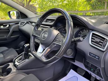 Nissan Qashqai 1.3 DIG-T N-Connecta DCT Auto Euro 6 (s/s) 5dr