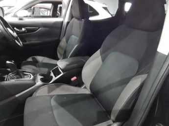 Nissan Qashqai 1.3 DIG-T N-Connecta DCT Auto Euro 6 (s/s) 5dr