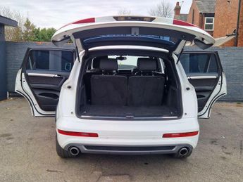 Audi Q7 3.0 TDI V6 S line Tiptronic quattro Euro 5 (s/s) 5dr