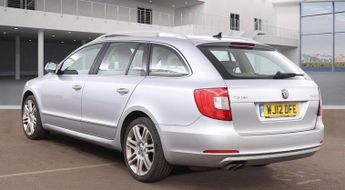 Skoda Superb 2.0 TDI Elegance DSG 4WD Euro 5 5dr