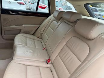 Skoda Superb 2.0 TDI Elegance DSG 4WD Euro 5 5dr