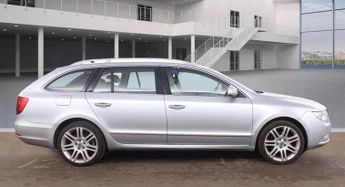 Skoda Superb 2.0 TDI Elegance DSG 4WD Euro 5 5dr