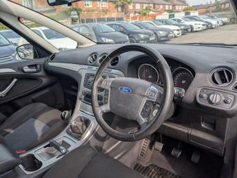 Ford S-Max 2.0 TDCi Zetec Euro 5 5dr