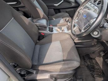 Ford S-Max 2.0 TDCi Zetec Euro 5 5dr