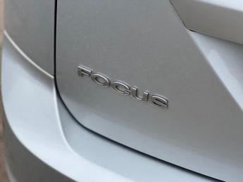 Ford Focus 1.6 Zetec S 5dr