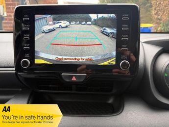 Toyota Yaris 1.5 VVT-h Design E-CVT Euro 6 (s/s) 5dr