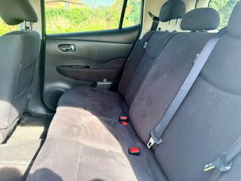 Nissan Leaf 30kWh Acenta Auto 5dr