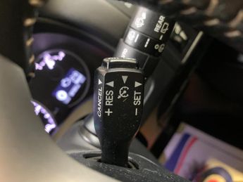 Lexus CT 1.8 200h Advance CVT Euro 5 (s/s) 5dr