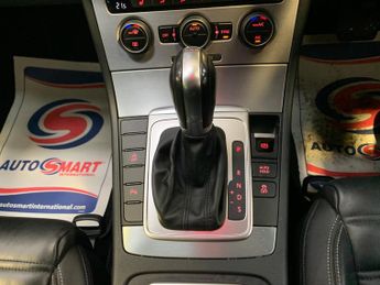 Volkswagen CC 2.0 TDI BlueMotion Tech R-Line DSG Euro 6 (s/s) 4dr