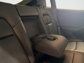 Tesla Model Y (Dual Motor) Long Range Auto 4WDE 5dr