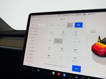 Tesla Model Y (Dual Motor) Long Range Auto 4WDE 5dr