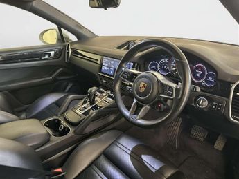 Porsche Cayenne 3.0 V6 E-Hybrid 14.1kWh TiptronicS 4WD Euro 6 (s/s) 5dr (3.6kW C