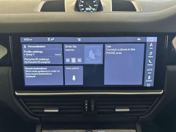 Porsche Cayenne 3.0 V6 E-Hybrid 14.1kWh TiptronicS 4WD Euro 6 (s/s) 5dr (3.6kW C