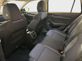 Skoda Octavia 1.4 TSI iV 13kWh SE Technology Estate 5dr Petrol Plug-in Hybrid 