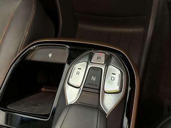 Hyundai IONIQ 28kWh Premium SE Hatchback 5dr Electric Auto (120 ps)