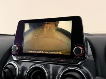 Nissan Juke 1.6 N-Connecta Auto Euro 6 5dr