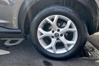Nissan Juke 1.0 DiG-T 114 N-Connecta 5dr DCT