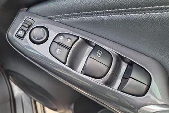 Nissan Juke 1.0 DiG-T 114 N-Connecta 5dr DCT