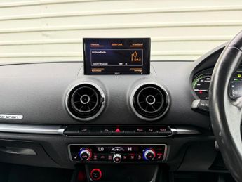 Audi A3 1.4 TFSI e-tron Sportback e-S Tronic Euro 6 5dr 8.8kWh