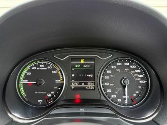 Audi A3 1.4 TFSI e-tron Sportback e-S Tronic Euro 6 5dr 8.8kWh