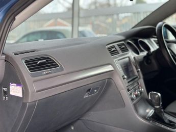 Volkswagen Golf 1.2 TSI BlueMotion Tech S Hatchback 5dr Petrol DSG Euro 5 (s/s) 