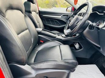 MG MG ZS 44.5kWh Exclusive Auto 5dr