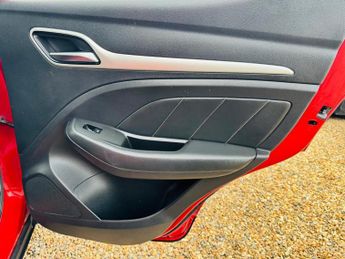 MG MG ZS 44.5kWh Exclusive Auto 5dr