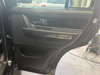 Land Rover Range Rover Sport 3.0 SD V6 HSE Red Auto 4WD Euro 5 5dr