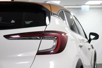 Renault Captur 1.3 TCe Iconic EDC Euro 6 (s/s) 5dr