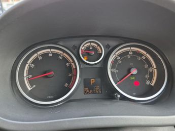 Vauxhall Corsa 1.4 16V Design Hatchback 5dr Petrol Auto Euro 5 (A/C) (100 ps)