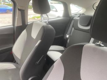 Ford Focus 1.6 Zetec Powershift Euro 5 5dr