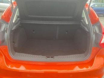 Ford Focus 1.6 Zetec Powershift Euro 5 5dr